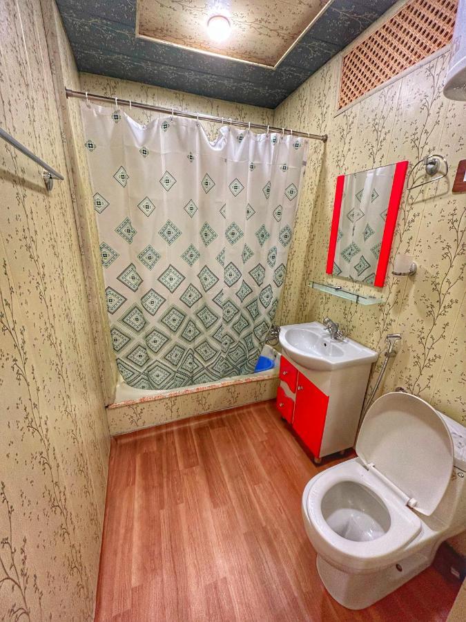 Exotic Young Shreen Houseboat Hotel Srīnagar Exterior foto